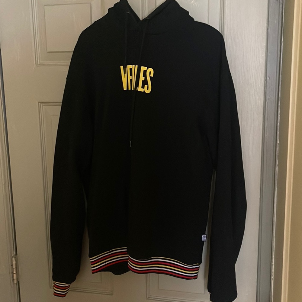 Black v files hoodie